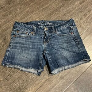 Size zero Jean shorts